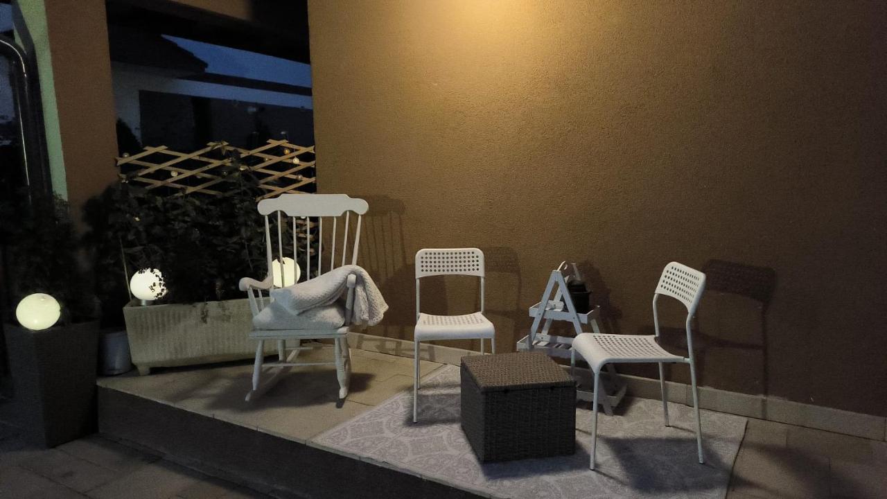 Luxury Airport Retreat Apartment Cluj-Napoca Luaran gambar